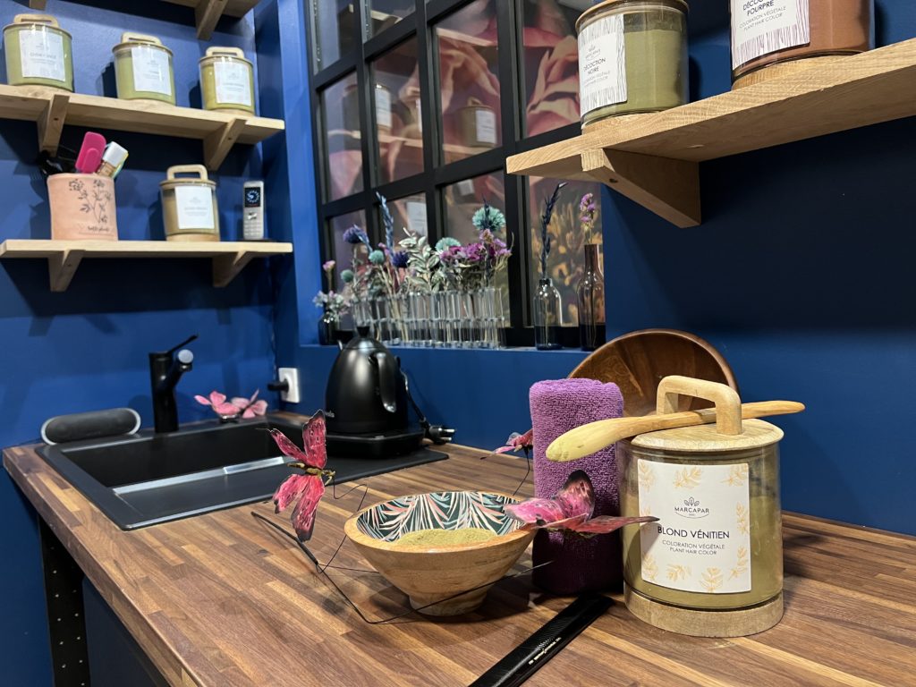 Salon de Coiffure Bio à Tours : Optez pour la Coloration Végétale Coloration Végétale 100% Naturelle à Tours Vos Cheveux au Naturel